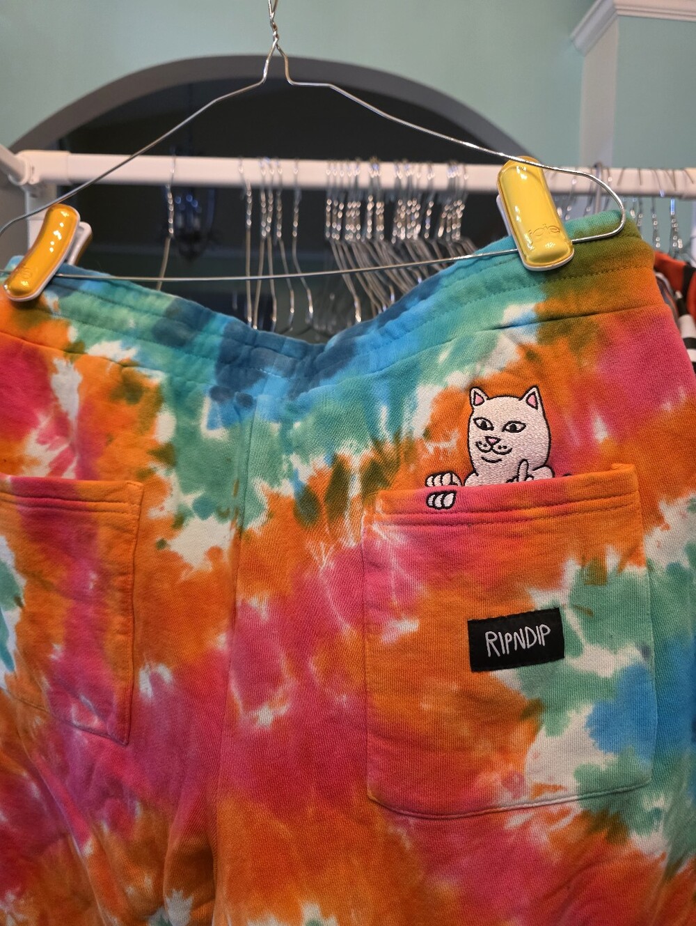 Mens RIPNDIP Shorts. Brand New. Tiedye Size Medium - Picture 2 of 3